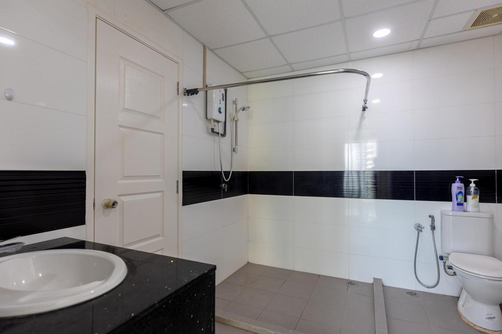 M Hero Apartment *